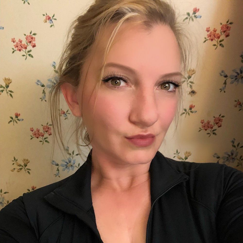 Meet your Posher, Jennifer